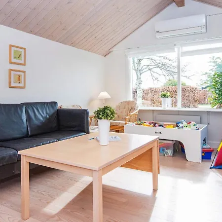 8 Person In Grenaa-by Traum Feriehus Grenå